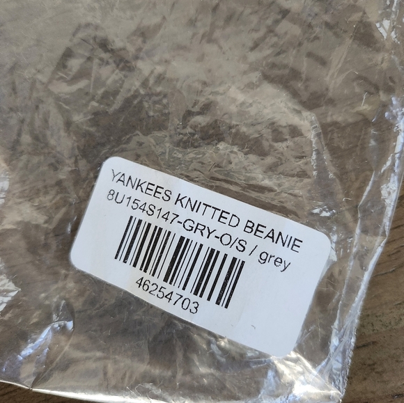 Madhappy Yankees Knitted Beanie Grey - Picture 7 of 7